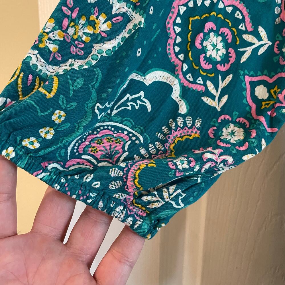 Crown & Ivy PL Paisley 3/4 Sleeve Peasant Top - Picture 5 of 11